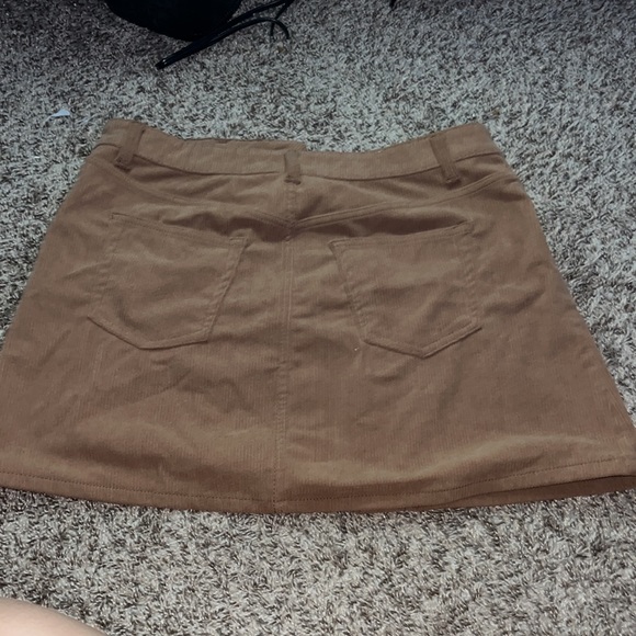 Kaki mini skirt - Picture 3 of 3